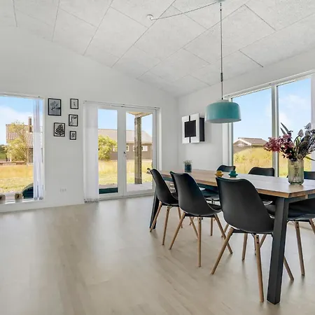 Holiday home 3 Bedroom Beautiful In Jerup