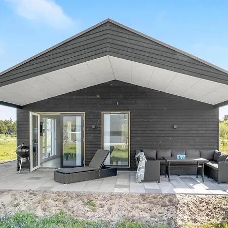 Holiday home 3 Bedroom Beautiful In Jerup