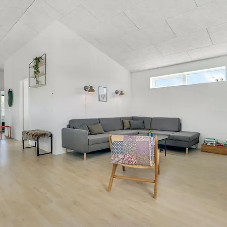 Holiday home 3 Bedroom Beautiful In *
