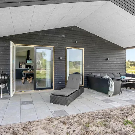 Holiday home 3 Bedroom Beautiful In Jerup