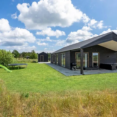 3 Bedroom Beautiful In Jerup